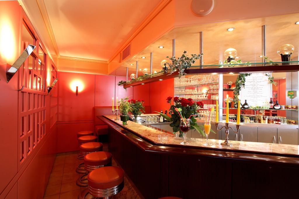 Hotel Silberhorn Nuremberg Extérieur photo