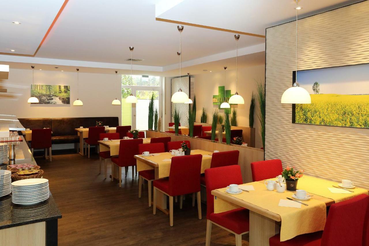 Hotel Silberhorn Nuremberg Extérieur photo